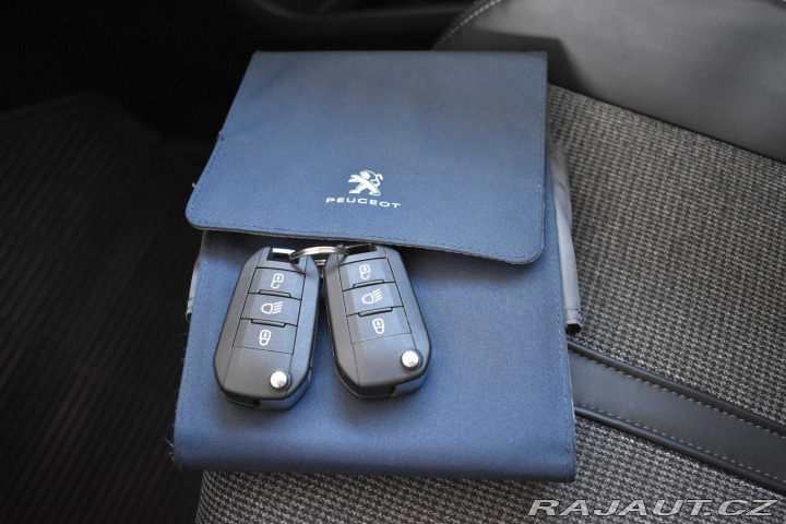 Peugeot 3008 1.6 BlueHDi 2xPNEU*KAMERA 2017