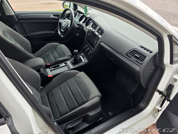 Volkswagen Golf VII kombi 1.6 TDI-NOVÉ V 2017