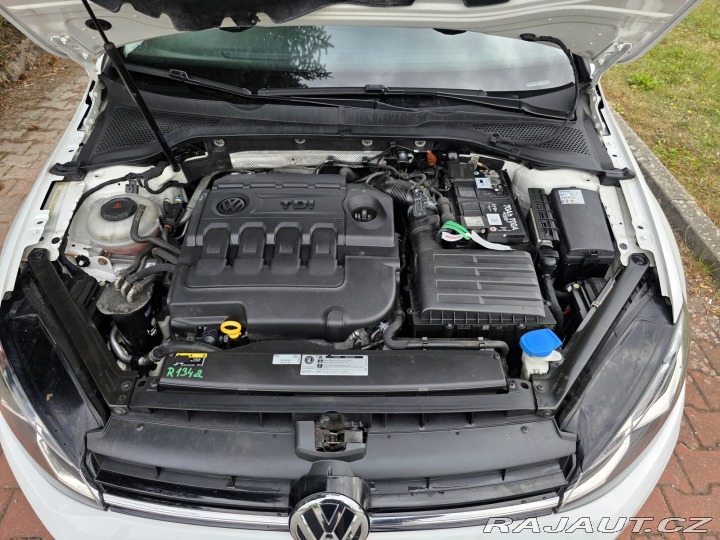 Volkswagen Golf VII kombi 1.6 TDI-NOVÉ V 2017