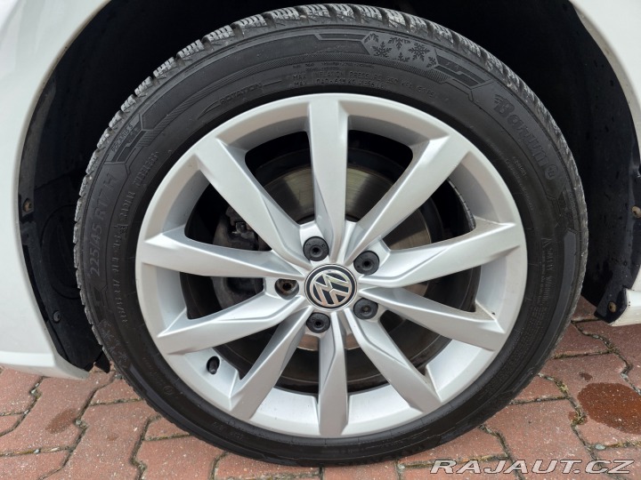 Volkswagen Golf VII kombi 1.6 TDI-NOVÉ V 2017