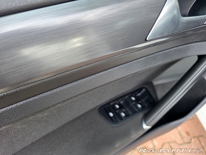 Volkswagen Golf VII kombi 1.6 TDI-NOVÉ V 2017