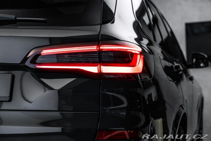 BMW X5 M50i xDrive 1800