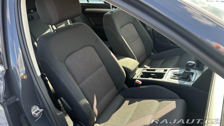 Volkswagen Passat 2.0TDI 110kW REZERVOVANO 2015