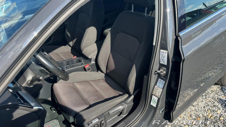 Volkswagen Passat 2.0TDI 110kW REZERVOVANO 2015