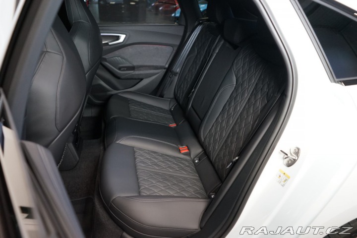 Audi A5 40 TDI*S-LINE*NEZ.TOP*360 2025