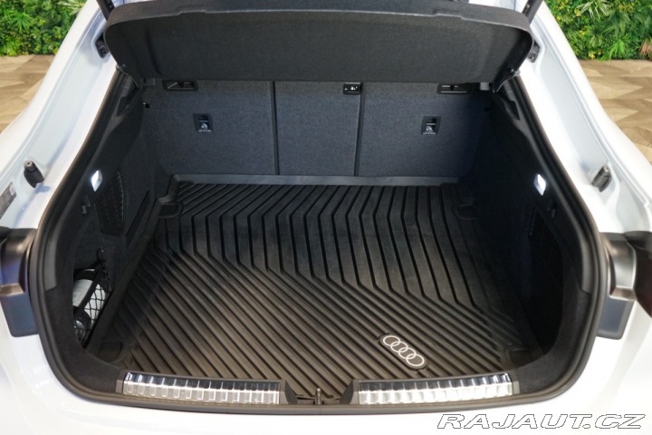 Audi A5 40 TDI*S-LINE*NEZ.TOP*360 2025