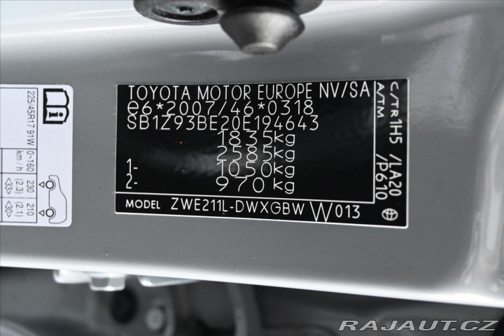Toyota Corolla 1,8 e-CVT Hybrid 72kW Exe 2021