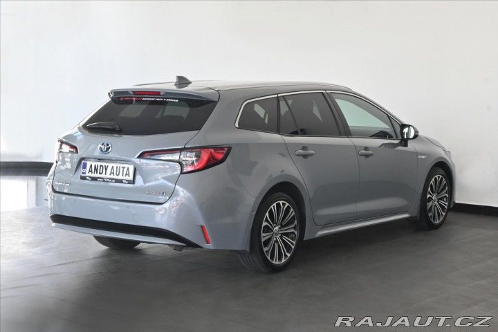 Toyota Corolla 1,8 e-CVT Hybrid 72kW Exe 2021