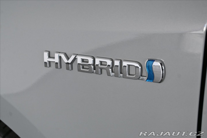 Toyota Corolla 1,8 e-CVT Hybrid 72kW Exe 2021