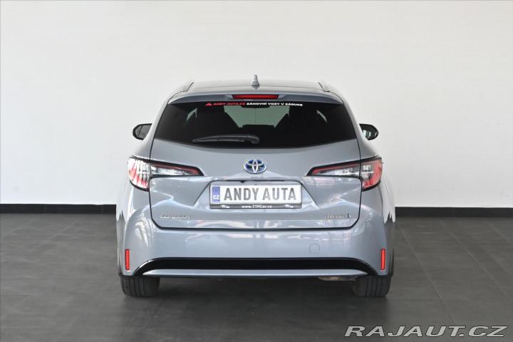 Toyota Corolla 1,8 e-CVT Hybrid 72kW Exe 2021