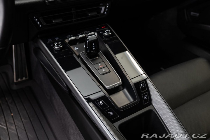 Porsche 911 (992) Carrera S 1800