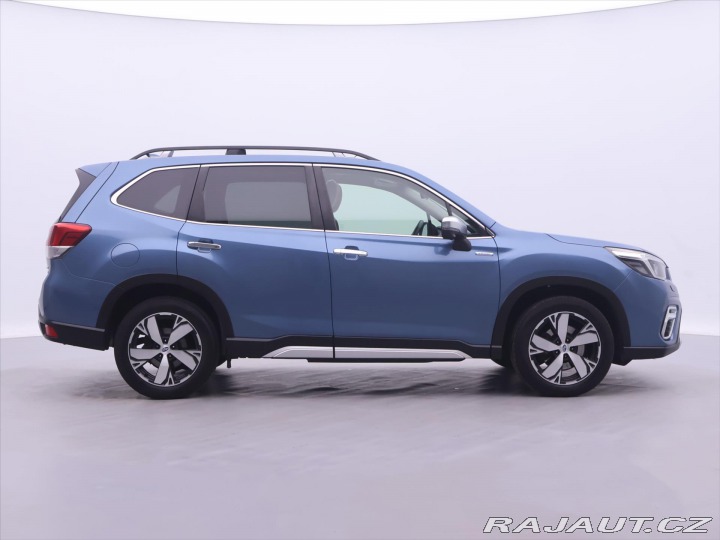 Subaru Forester 2,0 e-Boxer 110kW CZ Exec 2020