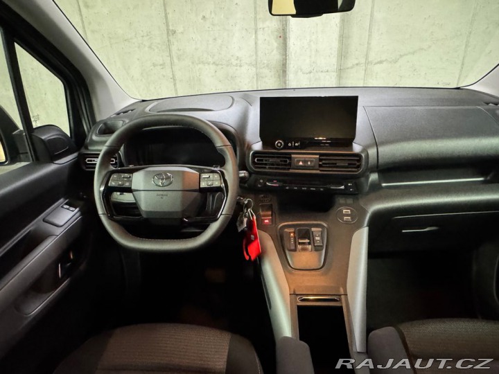 Toyota ProAce City Verso Family EV Long 2026