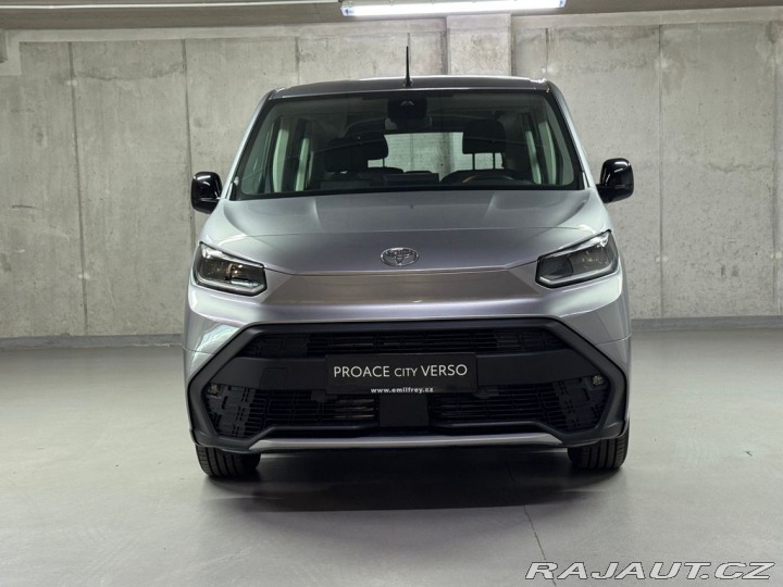 Toyota ProAce City Verso Family EV Long 2026