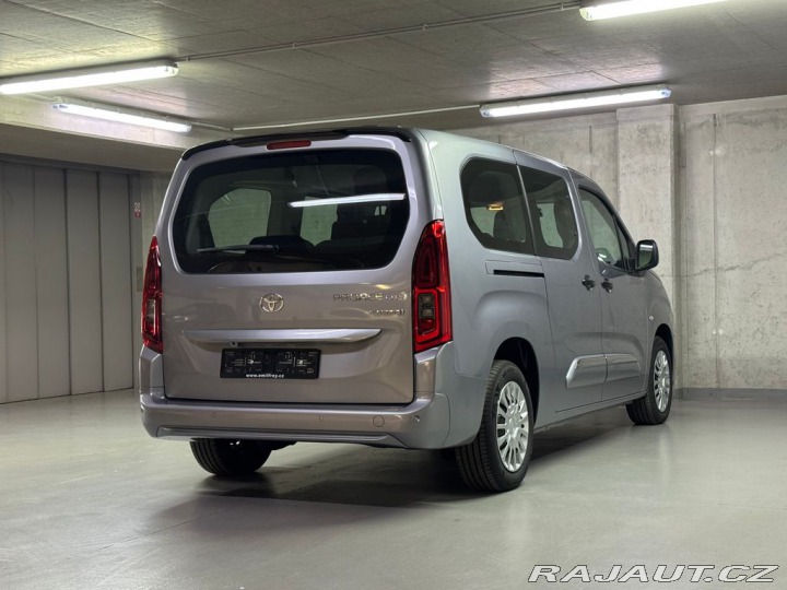 Toyota ProAce City Verso Family EV Long 2026
