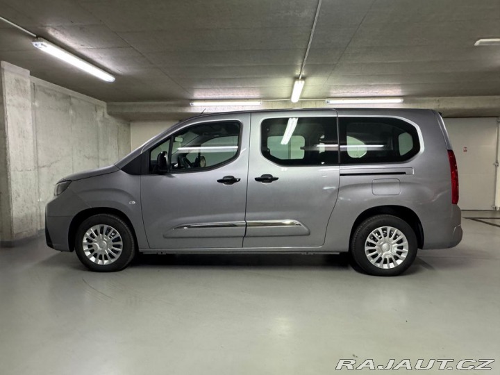 Toyota ProAce City Verso Family EV Long 2026