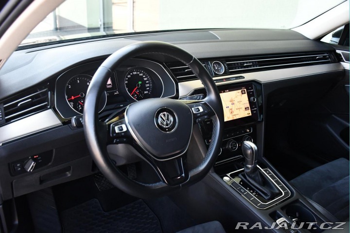 Volkswagen Passat 2.0TDi HIGHLINE PANORAMA 2019