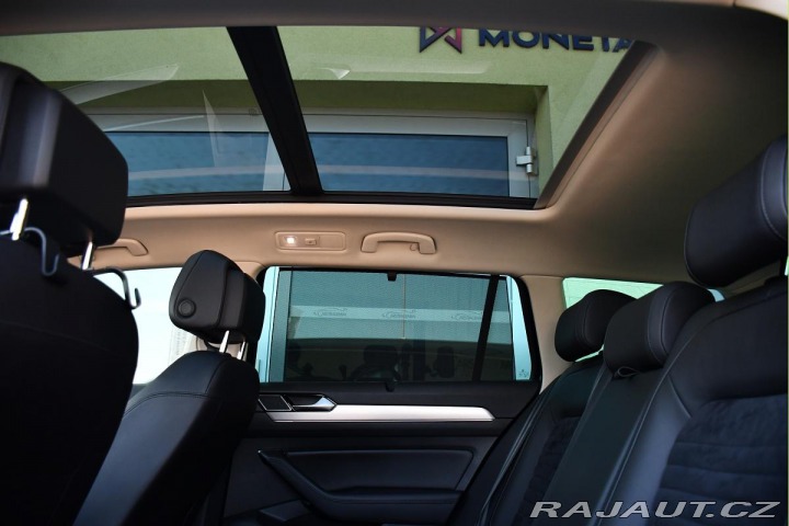 Volkswagen Passat 2.0TDi HIGHLINE PANORAMA 2019