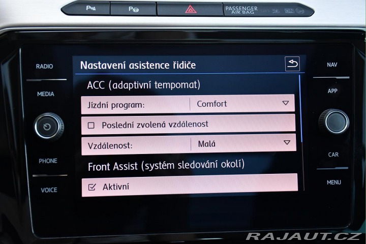Volkswagen Passat 2.0TDi HIGHLINE PANORAMA 2019