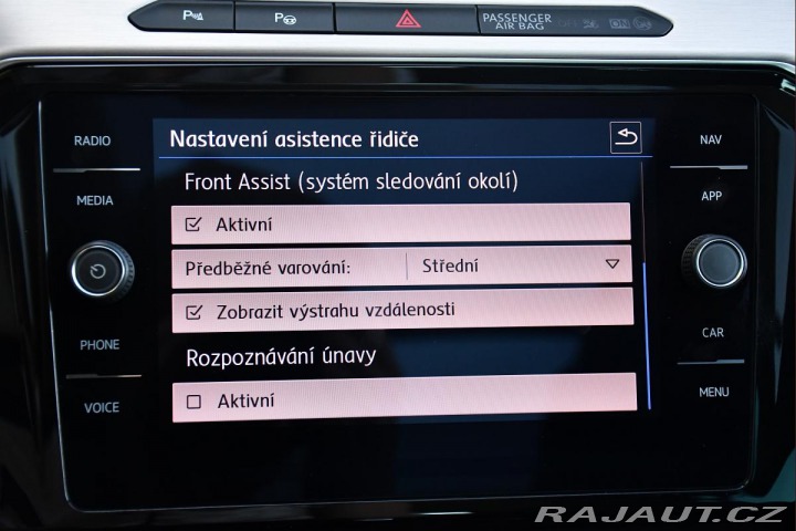 Volkswagen Passat 2.0TDi HIGHLINE PANORAMA 2019
