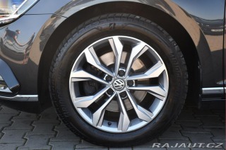 Volkswagen Passat 2.0TDi HIGHLINE PANORAMA 2019