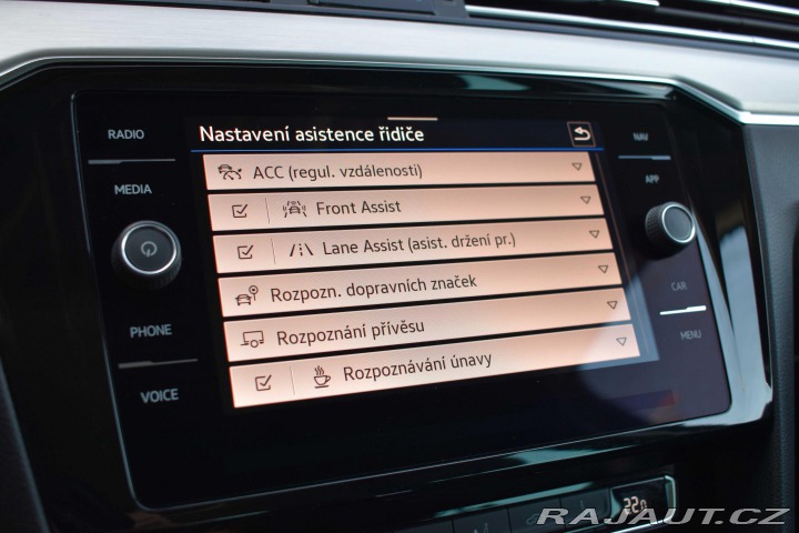 Volkswagen Passat 1.5 TSI 110kW DSG*TAŽNÉ*K 2020