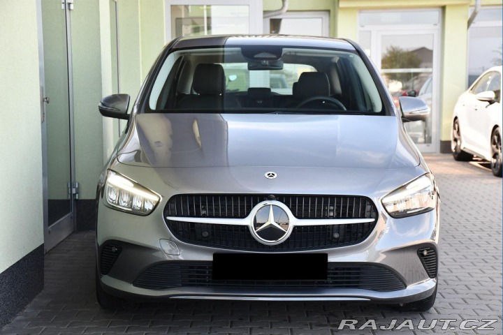 Mercedes-Benz B 200 LED CARPLAY ZÁRUKA ČR 2024