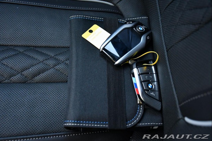 BMW 5 540d xD INDIVIDUAL LASER 2022