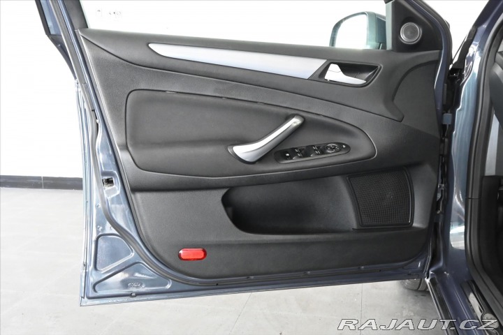 Ford Mondeo 2,0 TDCi 103kW XENON NAVI 2013