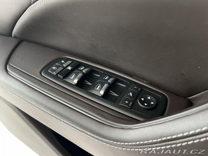 Maserati Levante  1800