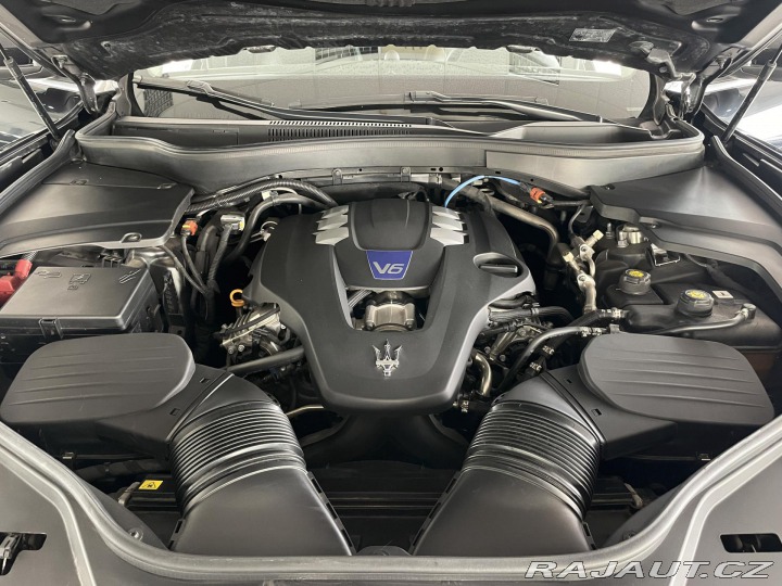 Maserati Levante  1800