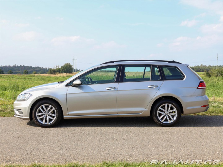 Volkswagen Golf 1,6 TDI DSG LED Navi DPH 2019