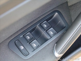 Volkswagen Golf 1,6 TDI DSG LED Navi DPH 2019