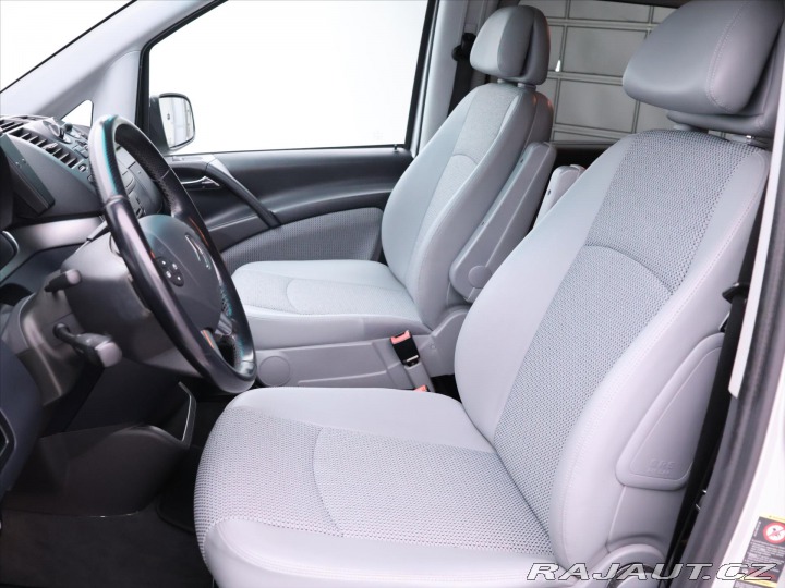 Mercedes-Benz Viano 3,0 CDI 165kW 6-Míst Auto 2012