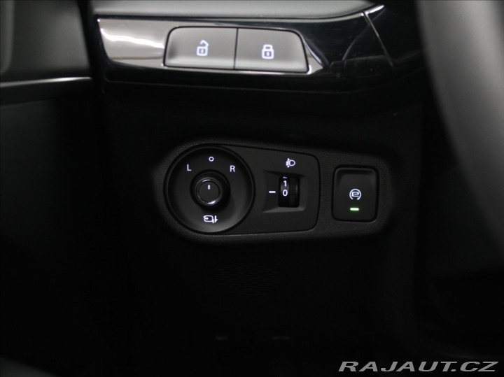 MG MG3 1,5 i 85kW Elegance 3300k 2025