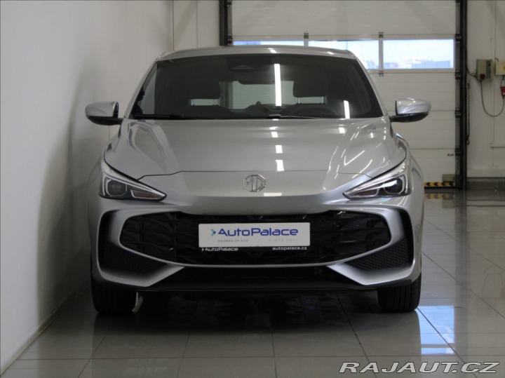 MG MG3 1,5 i 85kW Elegance 3300k 2025