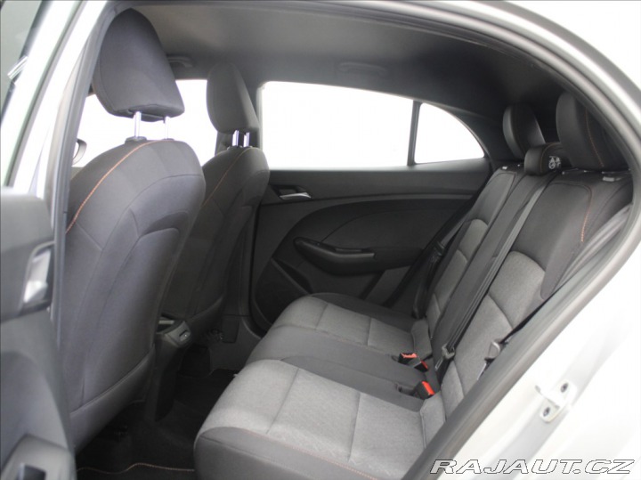 MG MG3 1,5 i 85kW Elegance 3300k 2025