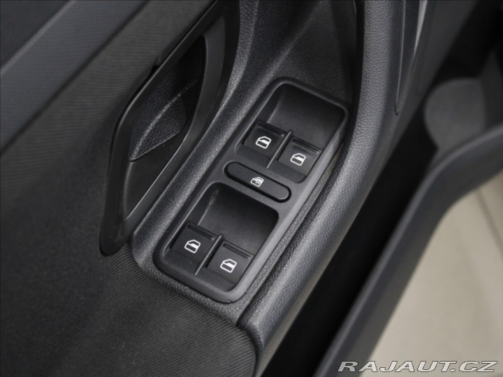 Škoda Roomster 1,2 TSi 63Kw 2.maj.ČR 151 2011