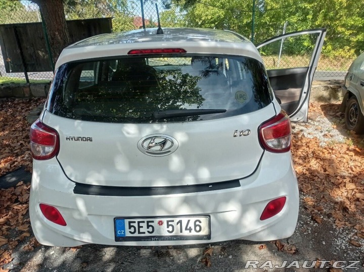 Hyundai i10 1,0 v dobrém stavu 2015