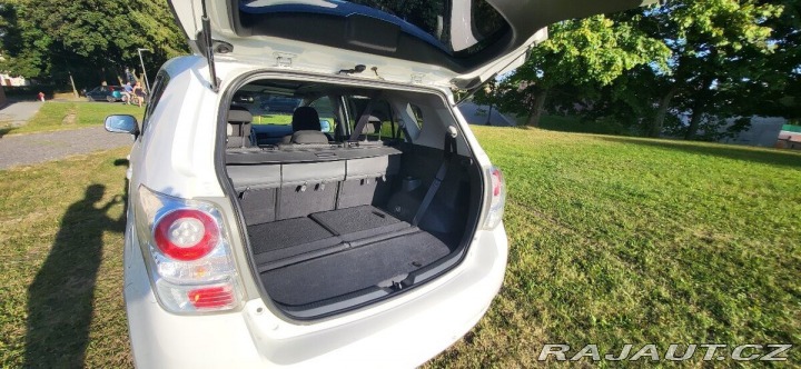 Toyota Verso 2,2 D-CAT 130 kW 2011