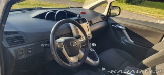 Toyota Verso 2,2 D-CAT 130 kW 2011