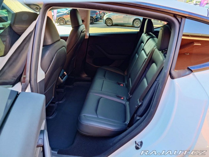 Tesla Model Y Long Range 378kW REZERVAC 2023