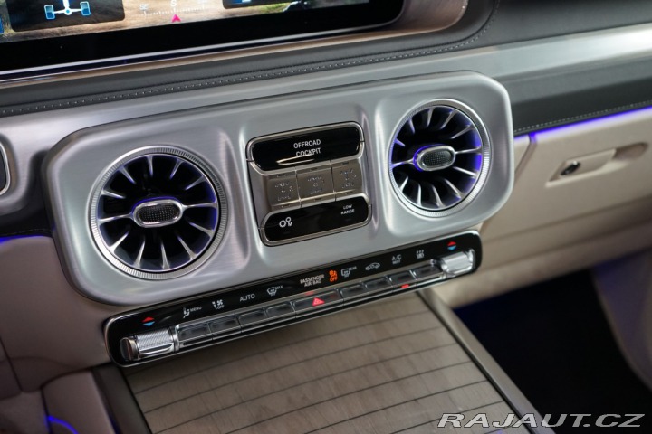 Mercedes-Benz G 63*AMG*MANUFAKTUR*MASÁŽ*3 2025