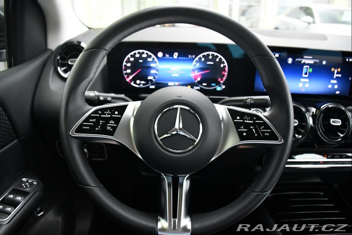 Mercedes-Benz B 200 ZÁRUKA 1M ČR PO SERVI 2024