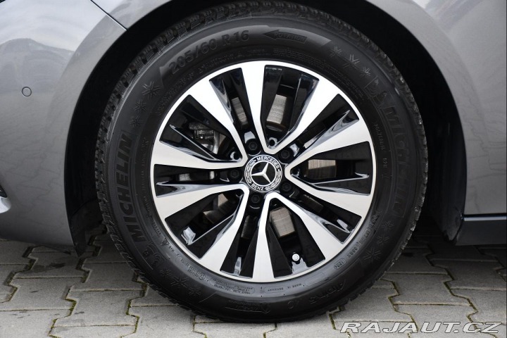 Mercedes-Benz B 200 ZÁRUKA 1M ČR PO SERVI 2024