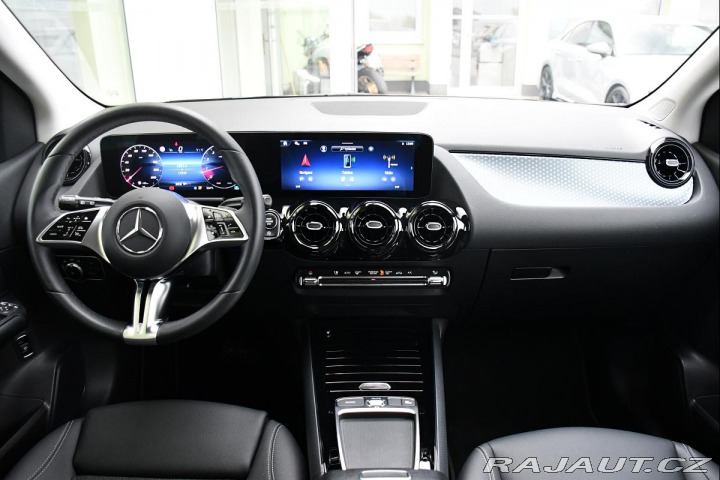 Mercedes-Benz B 200 ZÁRUKA 1M ČR PO SERVI 2024