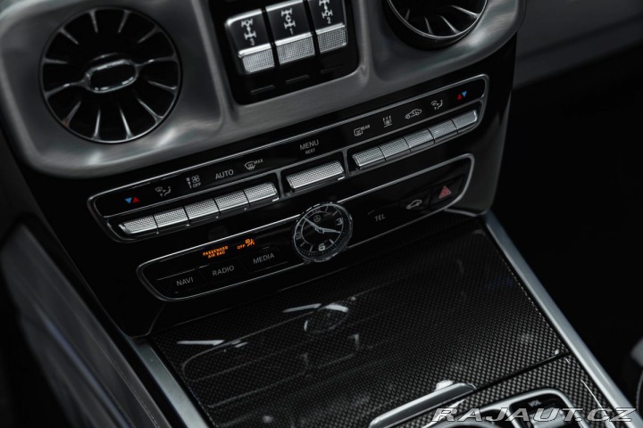 Mercedes-Benz G BRABUS, AKRAPOVIČ 2022