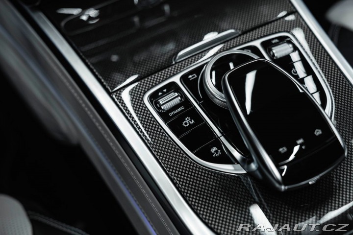 Mercedes-Benz G BRABUS, AKRAPOVIČ 2022