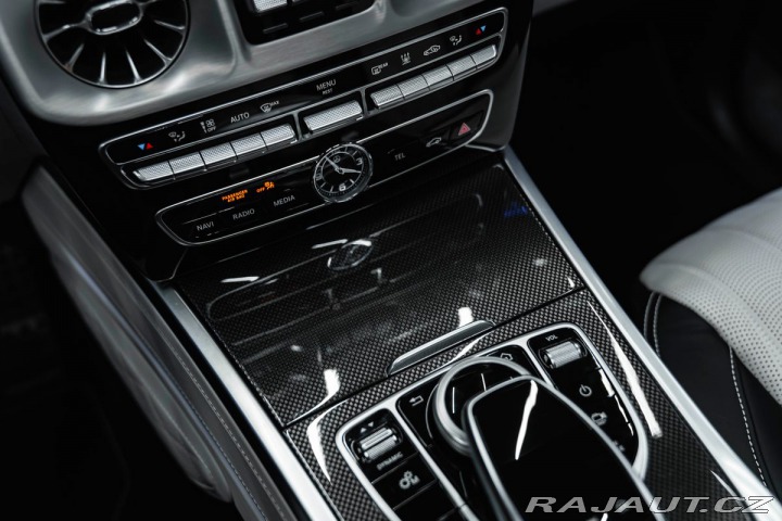 Mercedes-Benz G BRABUS, AKRAPOVIČ 2022