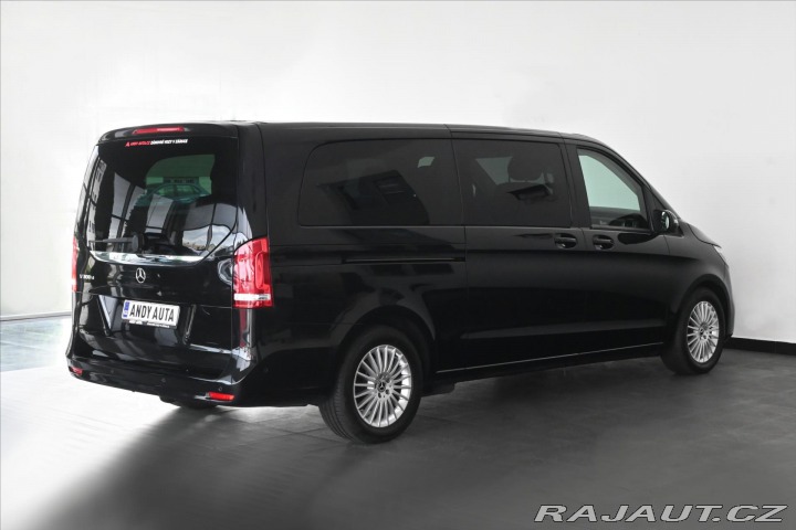 Mercedes-Benz V 2,0 300d 174 KW XL 8/MÍST 2023